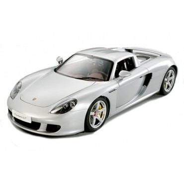 Porsche Carrera GT 1:12 montata