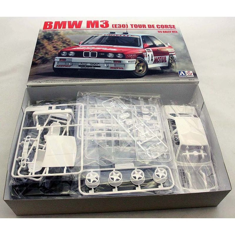 Modellino auto da montare kit di montaggio Revell BMW i8 scala 1:24  modellismo - Arcadia Modellismo